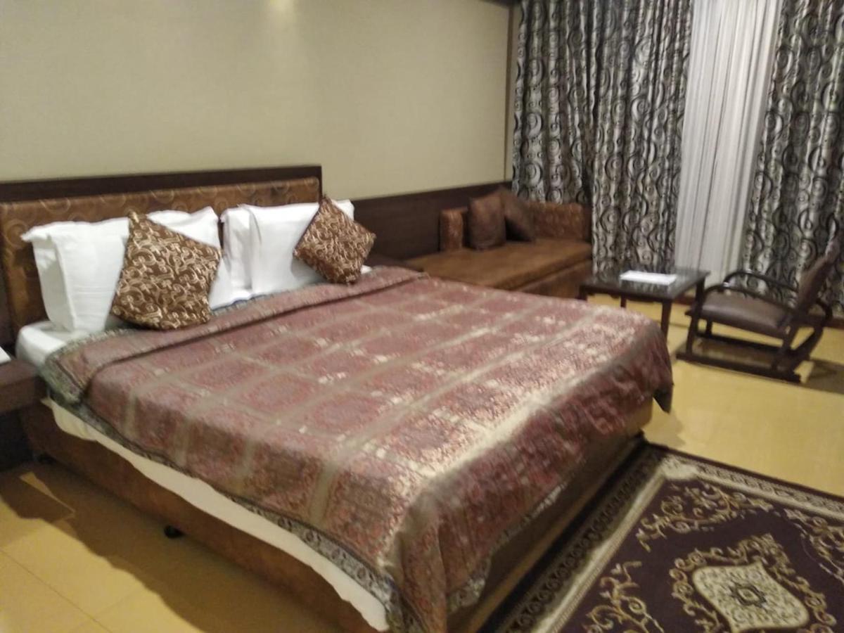 Shilpi Hill Resort 사푸타라 외부 사진