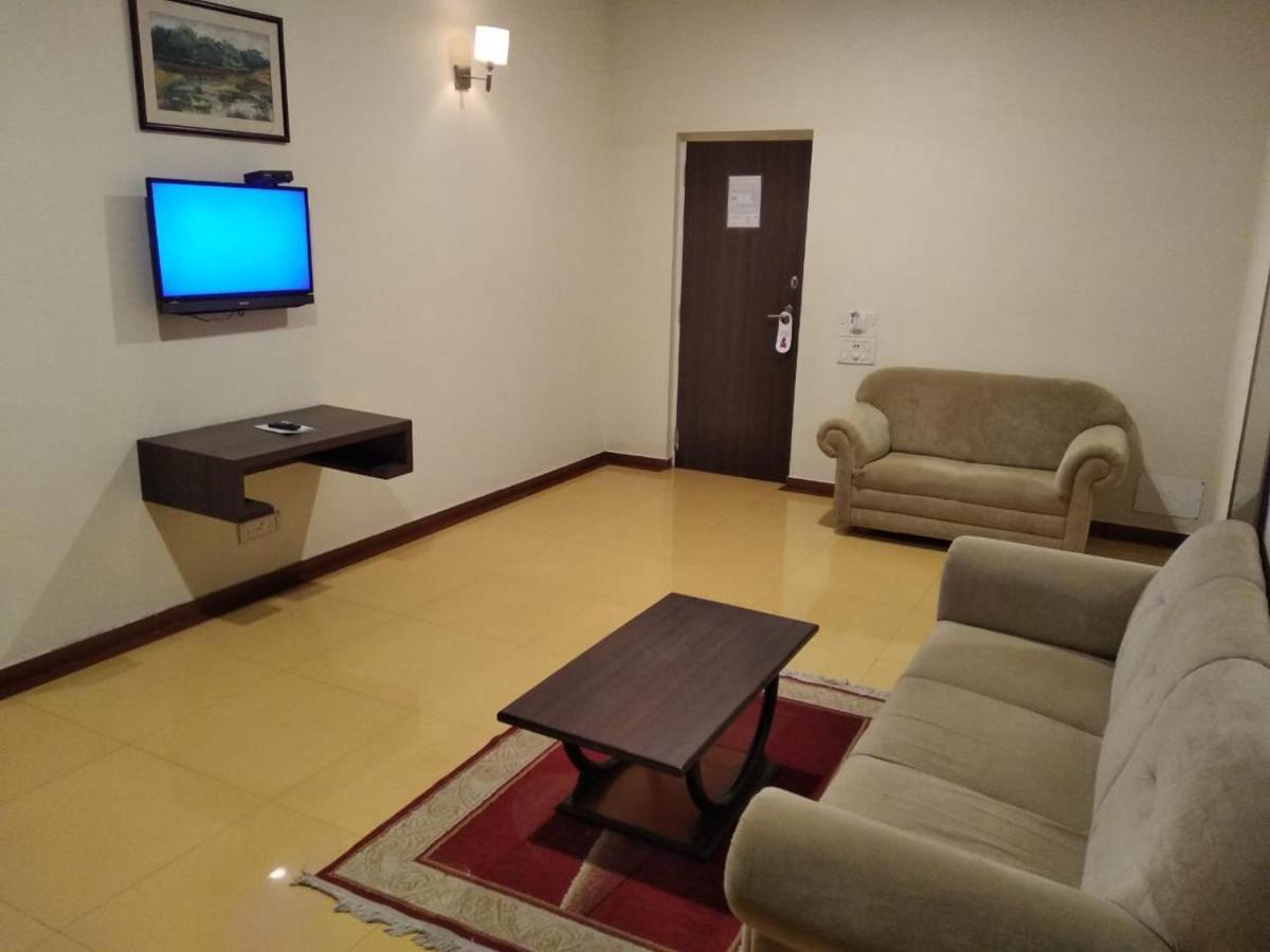 Shilpi Hill Resort 사푸타라 외부 사진
